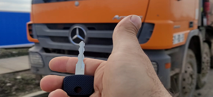 Llave con chip mercedes benz actros